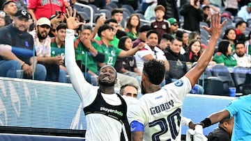 Cecilio Waterman celebra el gol de Panamá frente a Estados Unidos en semifinales de la Concacaf Nations League.