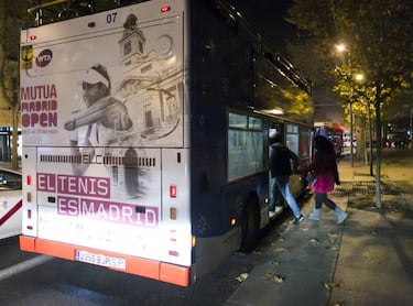 Las estrellas del Mutua Open, en el Naviluz, el bus de la Navidad