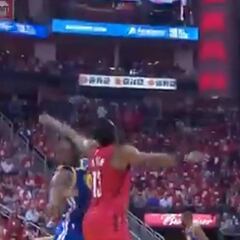 No olvida lo de sus ojos: Harden se venga de Draymond Green