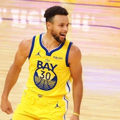 El retorno del extraterrestre Curry: explosión de 62 puntos