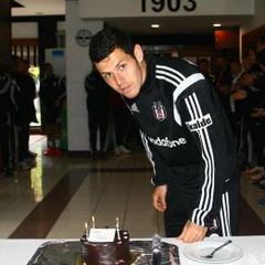 Pedro Franco celebra con el Besiktas su cumpleaños 24