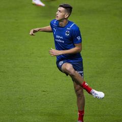 César Montes ve a un plantel vasto para competir en Liga y Mundial de Clubes