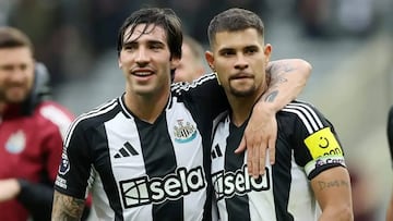 Fuga de estrellas en el Newcastle