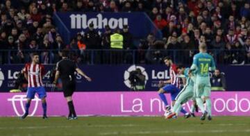 Messi marcó el 0-2.