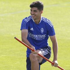 Clemente renueva hasta 2024 y se va cedido al filial de la Real