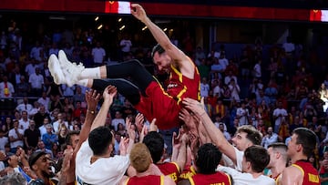 El balear disputó 20 temporadas en la Liga ACB y 4 en la NBA, siendo uno de los motivos del cambio de paradigma del baloncesto español. Fue el primer jugador masculino en participar en seis ediciones de los Juegos Olímpicos, terminando tres veces en el podio: dos platas (2008 y 2012) y un bronce (2016). Rodolfo puede presumir de ser bicampeón mundial (2006 y 2019) y tetracampeón continental (2009, 2011, 2015 y 2022).