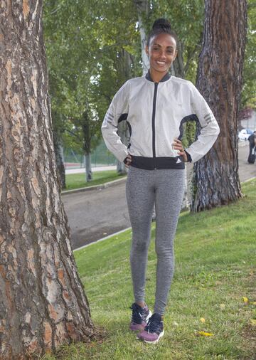 Inició la temporada de cross en Atapuerca, uno de los mejores crosses del mundo. De 27 años y nacida en Wukro (Etiopía), llegó a San Sebastián para la Behobia en 2010, se quedó en la capital guipuzcoana y en 2014 era española. Ahora vive en Madrid y ha hecho el récord nacional de media maratón con 1h 09:57.