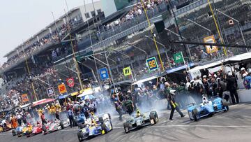 INDIANAPOLIS, IN - MAY 26: Drivers leave pit lane during Carb day for the 101st Indianapolis 500 at Indianapolis Motorspeedway on May 26, 2017 in Indianapolis, Indiana.   Chris Graythen/Getty Images/AFP
 == FOR NEWSPAPERS, INTERNET, TELCOS &amp; TELEVISION USE ONLY ==