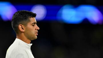 LONDON, ENGLAND - OCTOBER 12: Cristian Romero of Tottenham Hotspur looks on prior to the UEFA Champions League group D match between Tottenham Hotspur and Eintracht Frankfurt at Tottenham Hotspur Stadium on October 12, 2022 in London, United Kingdom. (Photo by Vincent Mignott/DeFodi Images via Getty Images)