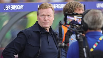 BERLIN, GERMANY - JULY 6: Head Coach Ronald Koeman of Netherlands looks on before the UEFA EURO 2024 quarter-final match between Netherlands and Türkiye at Olympiastadion on July 6, 2024 in Berlin, Germany. (Photo by Jürgen fromme - firo sportphoto/Getty Images)