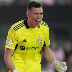 Reporte: Chicago Fire rechazó primera oferta del Real Madrid por Gabriel Slonina