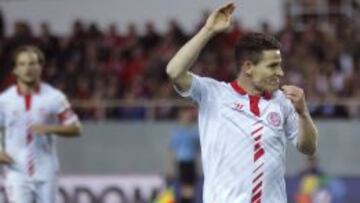 Gameiro celebra el gol ante la Real.