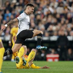 Hugo Duro es el jugador de la Liga al que más ‘pegan’