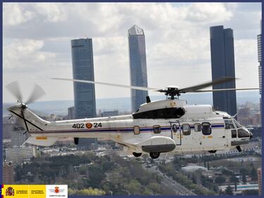 Es un helicóptero de transporte medio bimotor. España adquirió 21 unidades en 1998, de las cuales 17 permanecen en servicio activo. Estas aeronaves realizan misiones de transporte de personal y carga, evacuación médica y operaciones de búsqueda y rescate.