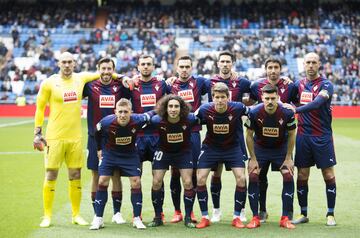 Alineación del Eibar: Dmitrovic; De Blasis, Ramis, Paulo Oliveira, Cote, Pedro León, Escalante, Sergio Álvarez, Joan Jordán, Cucurella y Sergi Enrich.