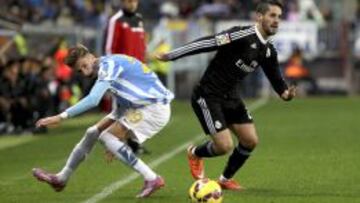 Isco, junto a Samu Castillejo, en el partido de La Rosaleda.