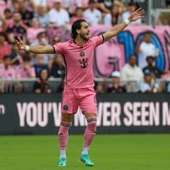 Leonardo Campana: “He aprendido muchísimo de Luis Suárez”