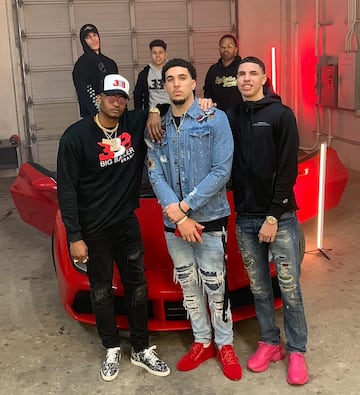 La joven estrella de los Charlotte Hornets es un reconocido fan¨¢tico de los veh¨ªculos de lujo, y as¨ª lo demuestra en sus redes sociales.