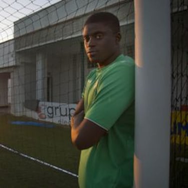 Adán centra las miradas y N’Diaye es titular en el Betis