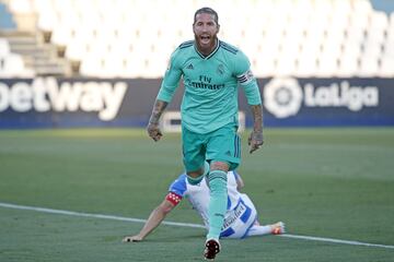 ??MARCA RAMOS!! ?Isco colg¨® la falta al coraz¨®n del ¨¢rea y el capit¨¢n blanco remat¨® muy solo de cabeza para batir a Cu¨¦llar!