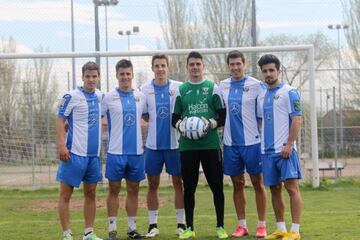 Galarreta, Bustinza, Guillermo, Serantes, Albizua y Eizmendi, jugadores formados en la cantera del Athletic que formaron parte de la plantilla del Legan&eacute;s que ascendi&oacute; a Primera en la temporada 2015-2016.