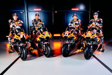 30/01/25 MOTOGP
PRESENTACION ESCUDERIA KTM
PEDRO ACOSTA BRAD BINDER ENEA BASTIANINI MAVERICK VIÑALES