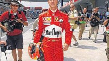 <b>ENFADADO. </b>Así ha acabado siempre Schumacher en China. Ahora tiene la intención de invertir la tendencia, pero lo mejor para Alonso sería que el alemán repitiera la historia.