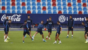 13/09/19
 LEVANTE UD
 ESTADIO
 ENTRENAMIENTO
 MIRAMON
 VUKCEVIC
 COQUE
 DUARTE
 CABACO
 MORALES
 
 
 
 
 
 
 
 
 
 
 
 
 
 
 
 
 
 
 
 
 
 
 
 
 
 
 
 
 
 
 
 
 
 
 
  GRUPO