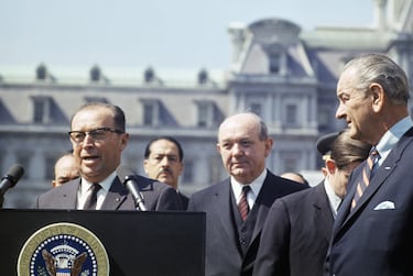 The authoritarian stability of Stroessner was seen by the United States as a counterbalance to leftist movements. However, that stability was maintained through constant human rights violations. The legacy of his dictatorship still shapes contemporary Paraguayan politics.