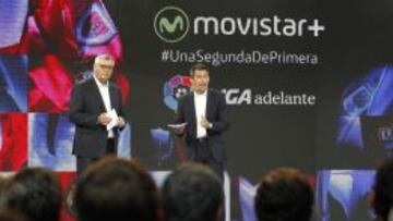 Carlos Mart&iacute;nez y Michael Robienson, presentadores de Movistar Plus.