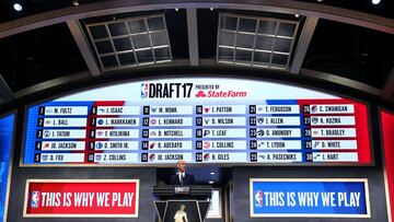 NEW YORK, NY - JUNE 22: NBA Commissioner speaks as the draft board is seen displaying picks 1 through 30 after the first round of the 2017 NBA Draft at Barclays Center on June 22, 2017 in New York City. NOTE TO USER: User expressly acknowledges and agrees that, by downloading and or using this photograph, User is consenting to the terms and conditions of the Getty Images License Agreement.   Mike Stobe/Getty Images/AFP
 == FOR NEWSPAPERS, INTERNET, TELCOS &amp; TELEVISION USE ONLY ==