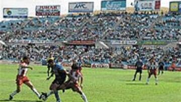<b>TABLAS</B>. El Getafe no pasó del empate ante el Almería y no pudo conservar su liderato.