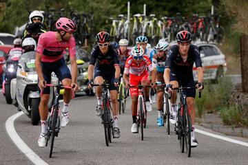 Filippo Ganna, Geraint Thomas y Rohan Dennis.