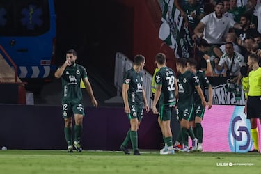 Aprobados y suspensos del Racing en Albacete: Villalibre es un abusón