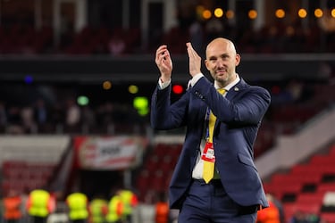 Alex Muzio es el presidente, propietario y principal accionista del Royale Union Saint-Gilloise desde 2018. Bajo su liderazgo, el club ha vivido un renacimiento espectacular, pasando de la segunda división belga a competir en Europa y ganar la liga en 2025. Antes de adquirir el Saint-Gilloise, trabajó junto a Tony Bloom, propietario del Brighton & Hove Albion, en proyectos relacionados con apuestas deportivas y análisis estadístico. Apostó por una gestión moderna basada en datos, fichajes inteligentes y una cultura de club sostenible. 
Ha mantenido la identidad histórica y comunitaria del club, evitando convertirlo en una entidad corporativa sin alma.