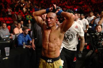 José Aldo pierde el combate de peso pluma de la UFC.