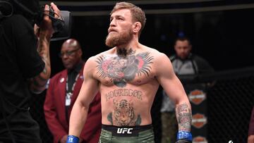 Conor McGregor dio c&aacute;tedra de lo que sabe hacer hace un a&ntilde;o despu&eacute;s de derrotar en 40 segundos a Cerrone. Revive la pelea previo a su duelo ante Poirier.