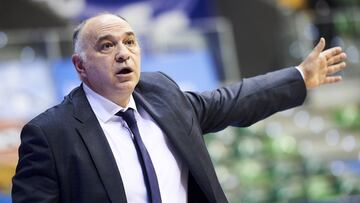 MADRID, SPAIN - DECEMBER 04: Coach Pablo Laso of Real Madrid during ACB League match between Hereda San Pablo Burgos and Real Madrid at Coliseum on December 04, 2020 in Madrid, Spain. (Photo by Borja B. Hojas/Getty Images)