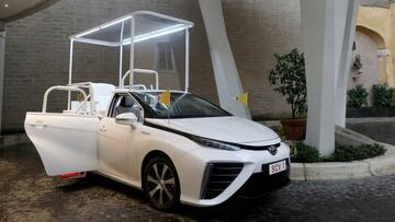 El Papa Francisco tiene un nuevo papamóvil totalmente eléctrico