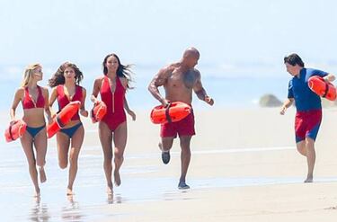 Zac Efron, de 'Baywatch' a meme por culpa de una caída