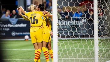 R&ouml;lfo celebra el primer gol con Jenni.