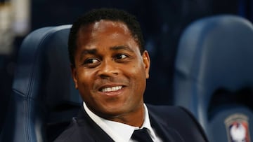 Patrick Kluivert durante su etapa como director deportivo del PSG.