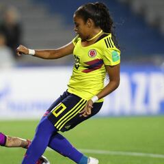 Colombia cae en su debut y se concentra en España