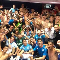 Díaz, Arias y Mena logran el título con Racing en Argentina