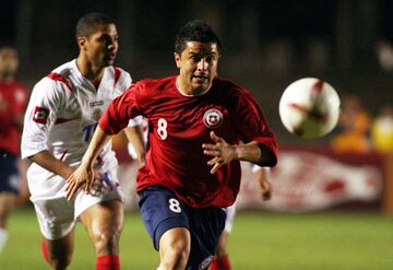 El segundo partido fue en Talca, cuando la Roja igualó 1-1 con Costa Rica. Reinaldo Navia abrió la cuenta tras asistencia de Humberto Suazo, mientras que Rolando Fonseca anotó el gol mil de la selección Tica para el empate.