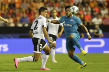 Hulk y Joao Cancelo.