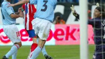 <b>GOL DE UN EX. </b>Lequi marcó uno de los goles del equipo gallego.