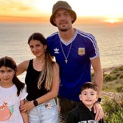 Dejó su hogar a los 13 años, vive en la playa y hoy brilla en la B: “Estoy sorprendido”