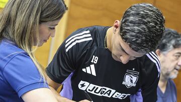 Llega como estrella a Colo Colo, se encuentra por primera vez con Vidal y esto ocurre: “Fue algo muy raro, lo veía por televisión”