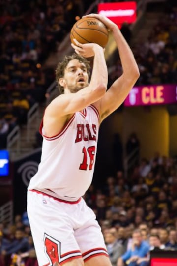 Pau aterriz¨® en Chicago Bulls en el verano de 2014. All¨ª jug¨® dos temporadas y fue all star las dos, en 2015 y 2016. As¨ª complet¨® sus seis all star disputados en la NBA. En 2015 lleg¨® a segunda ronda de playoffs.